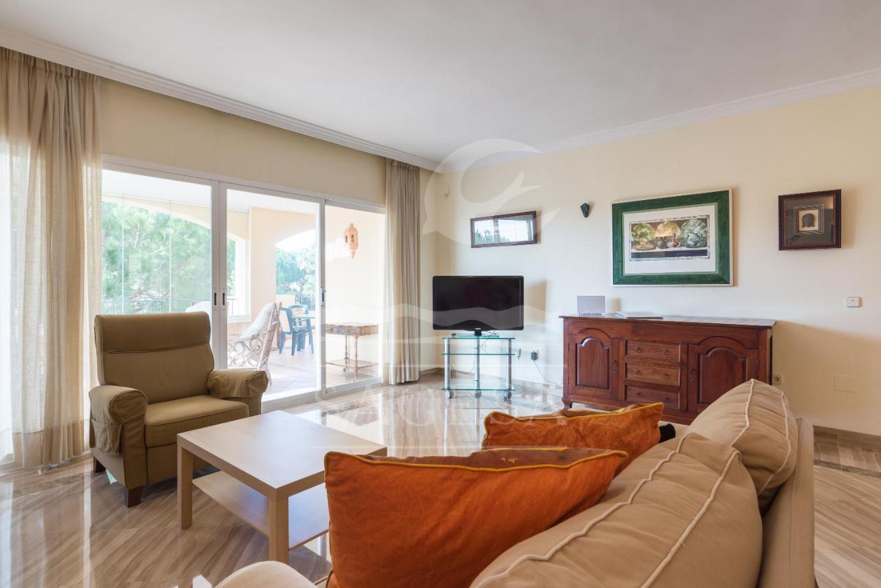 44677 - Hacienda Playa - 2 Bedrooms Pool View Marbella