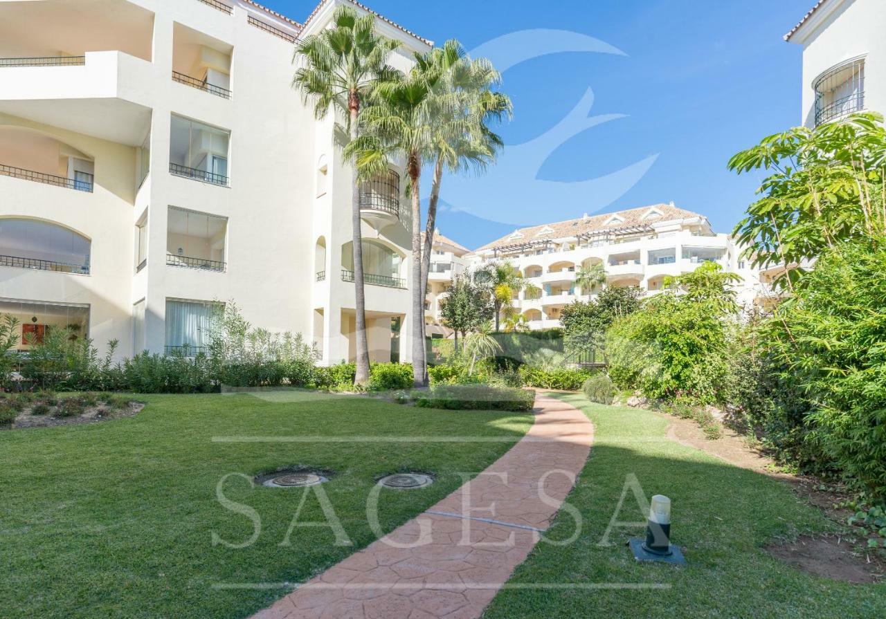 44677 - Hacienda Playa - 2 Bedrooms Pool View Aparthotel Marbella